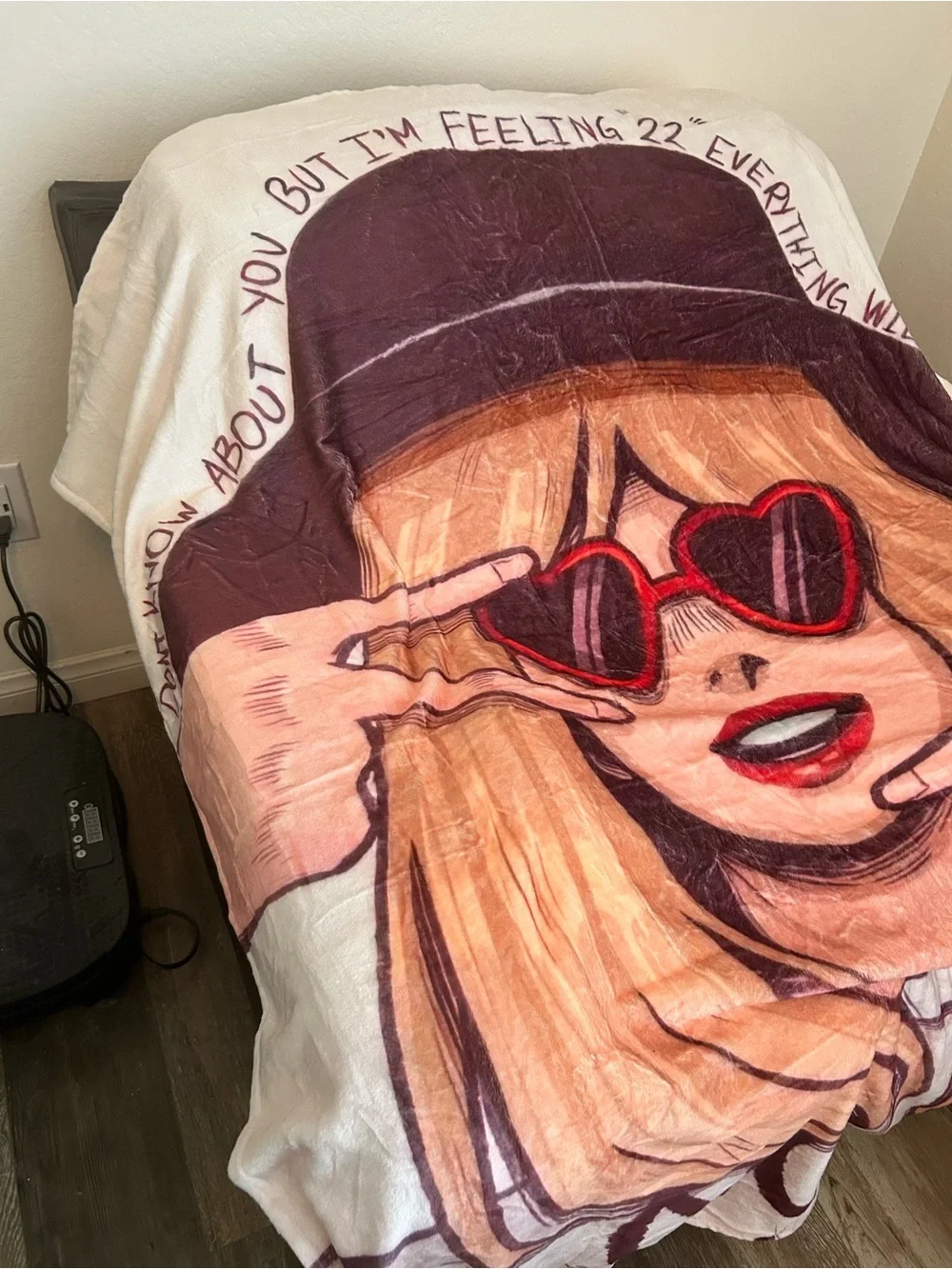 Taylor Swift themed Graphic Pop-Art Plush Throw Blanket - NEW 52”x 60”
